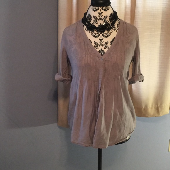 American Eagle Outfitters Tops - American Eagle Button Down Blouse - Small